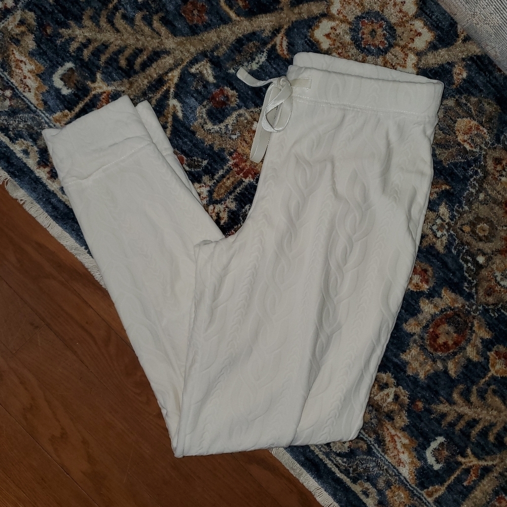 Cupcakes & Cashmere Ivory Knit Joggers - Picture 11 of 11